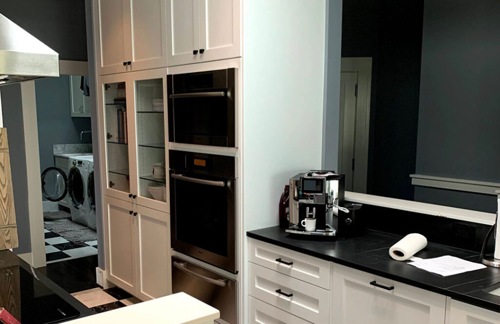 CABINET REFINISHING AND REPAINTING